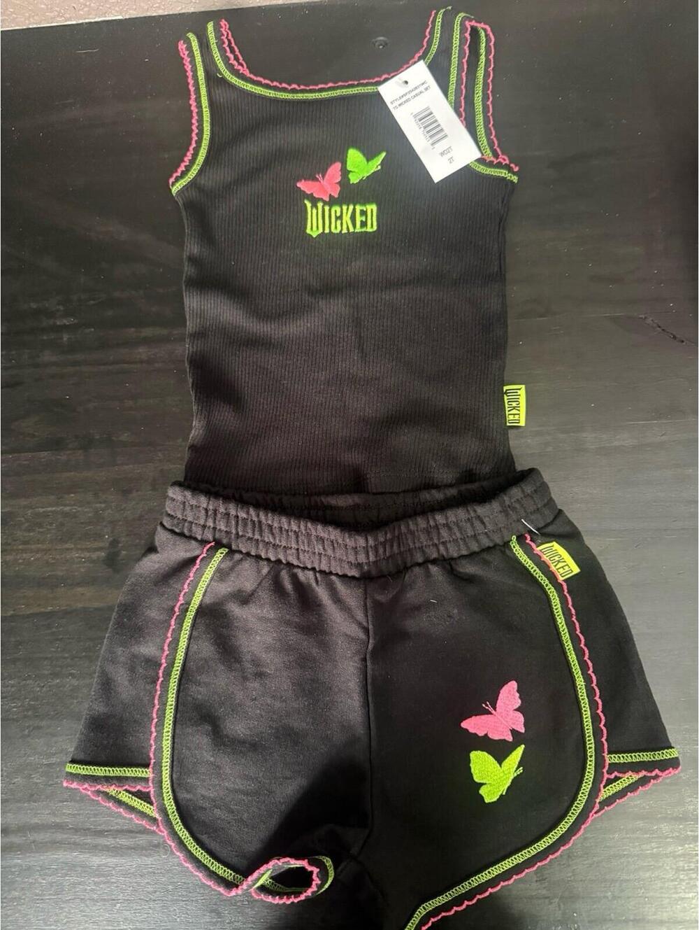 Wicked 2T set NWT